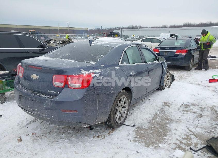 Photo 4 of 2015 Chevrolet Malibu 1LT (VIN 1G11C5SL8FF332900)