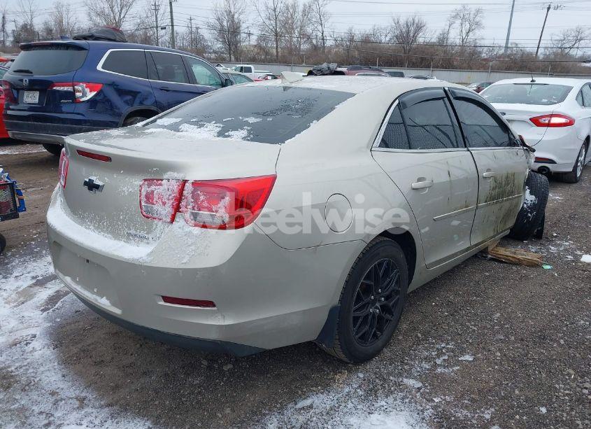 Photo 4 of 2015 Chevrolet Malibu 1LT (VIN 1G11C5SL8FF353312)