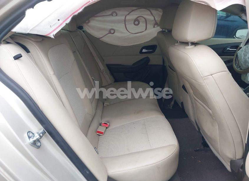 Photo 8 of 2015 Chevrolet Malibu 1LT (VIN 1G11C5SL8FF353312)