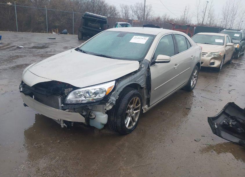 Photo 2 of 2014 Chevrolet Malibu 1LT (VIN 1G11C5SL9EF150749)