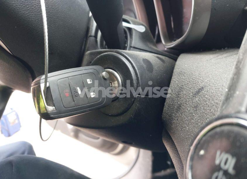 Photo 11 of 2014 Chevrolet Malibu 1LT (VIN 1G11C5SL9EF177319)