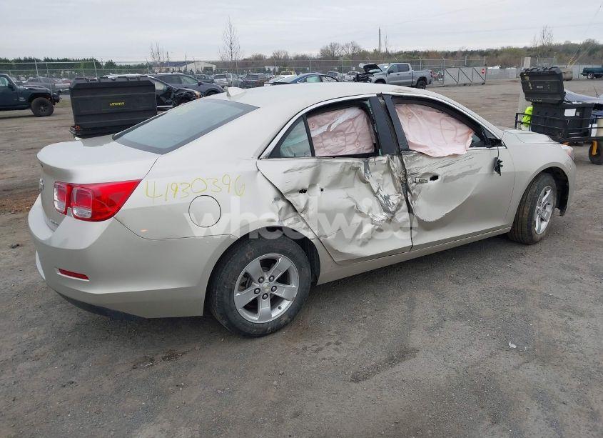 Photo 4 of 2014 Chevrolet Malibu 1LT (VIN 1G11C5SL9EF177319)