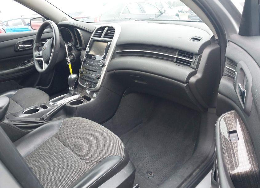 Photo 5 of 2014 Chevrolet Malibu 1LT (VIN 1G11C5SL9EF188742)