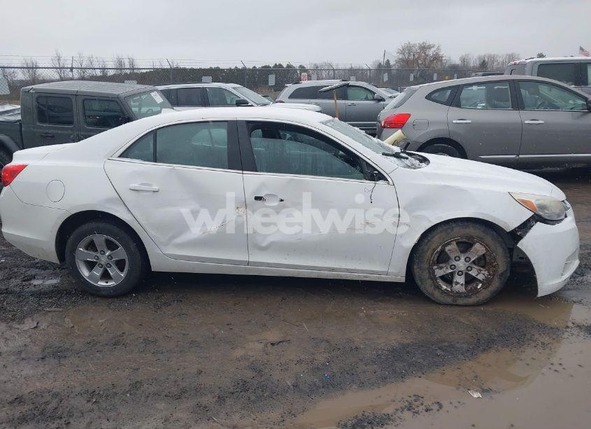 Photo 13 of 2014 Chevrolet Malibu 1LT (VIN 1G11C5SL9EF226051)
