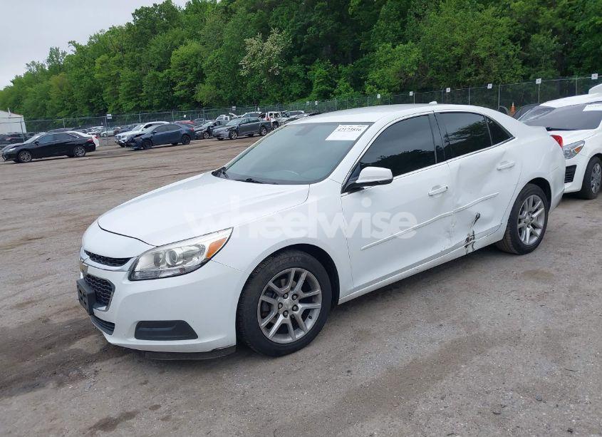 Photo 2 of 2014 Chevrolet Malibu 1LT (VIN 1G11C5SL9EF270213)