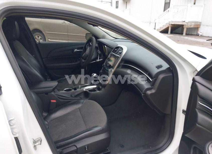 Photo 5 of 2014 Chevrolet Malibu 1LT (VIN 1G11C5SL9EF270213)