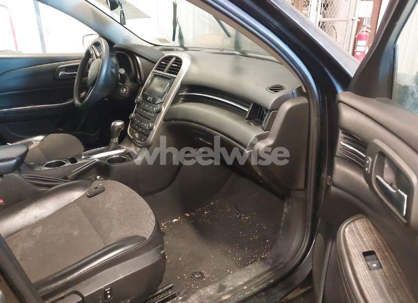 Photo 5 of 2014 Chevrolet Malibu 1LT (VIN 1G11C5SL9EF279798)