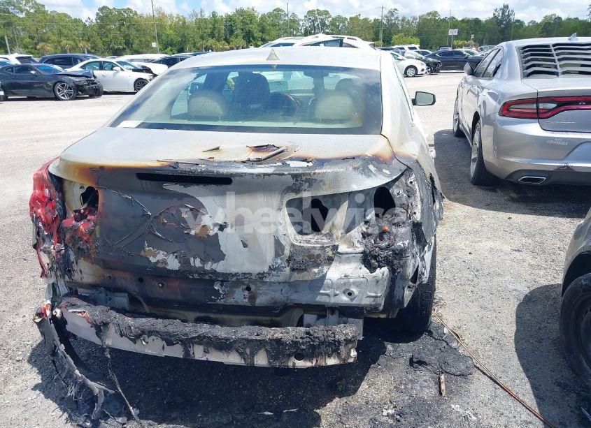 Photo 6 of 2014 Chevrolet Malibu 1LT (VIN 1G11C5SL9EF304134)