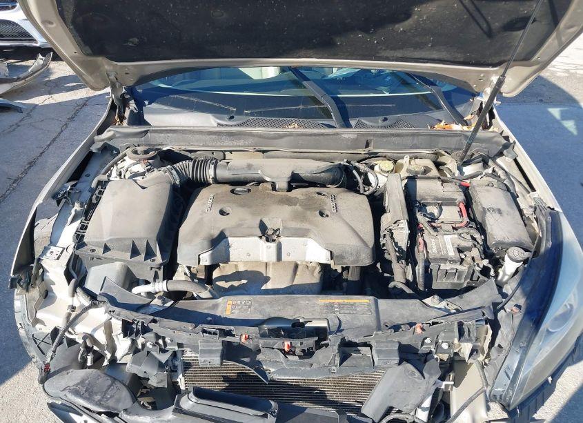 Photo 10 of 2015 Chevrolet Malibu 1LT (VIN 1G11C5SL9FF101861)