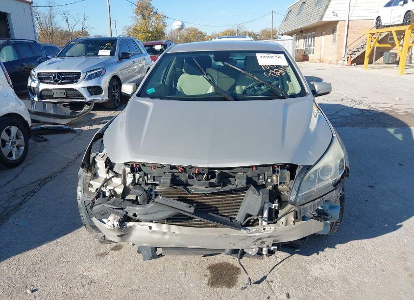 Photo 13 of 2015 Chevrolet Malibu 1LT (VIN 1G11C5SL9FF101861)
