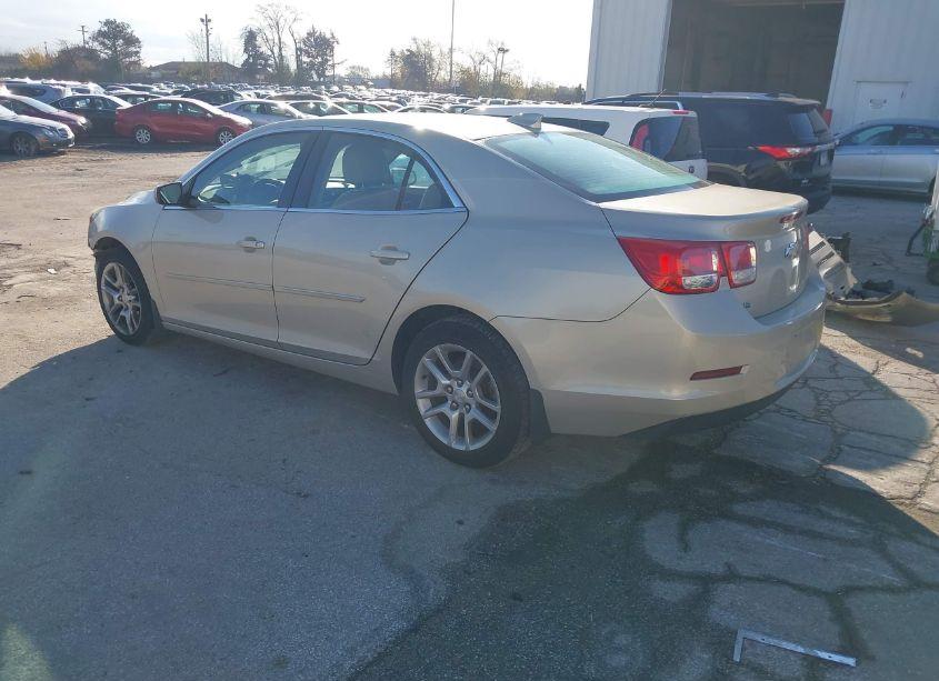 Photo 3 of 2015 Chevrolet Malibu 1LT (VIN 1G11C5SL9FF101861)