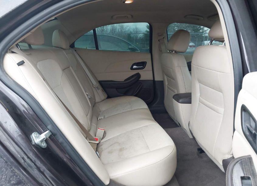 Photo 8 of 2015 Chevrolet Malibu 1LT (VIN 1G11C5SL9FF127831)