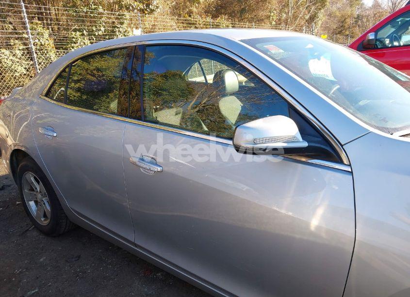 Photo 13 of 2015 Chevrolet Malibu 1LT (VIN 1G11C5SL9FF132527)