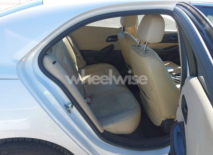 Photo 8 of 2015 Chevrolet Malibu 1LT (VIN 1G11C5SL9FF135637)