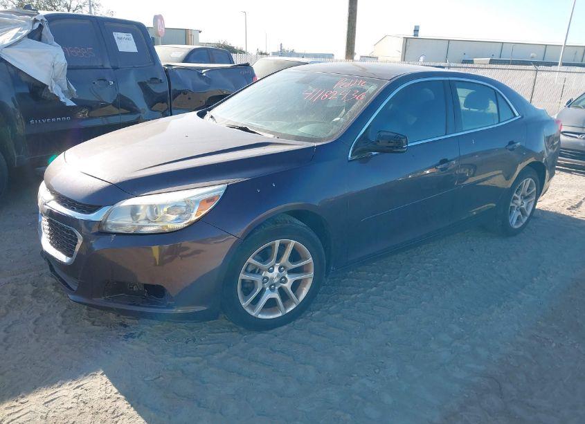Photo 2 of 2015 Chevrolet Malibu 1LT (VIN 1G11C5SL9FF156083)