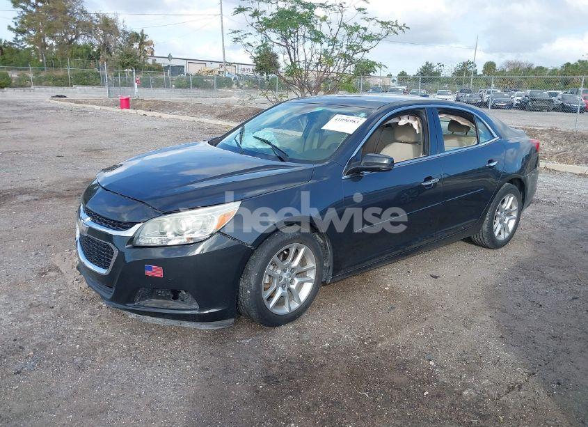 Photo 2 of 2015 Chevrolet Malibu 1LT (VIN 1G11C5SL9FF167567)