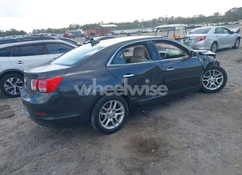 Photo 4 of 2015 Chevrolet Malibu 1LT (VIN 1G11C5SL9FF167567)