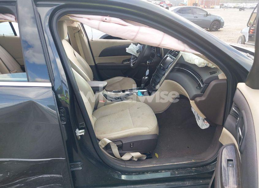 Photo 5 of 2015 Chevrolet Malibu 1LT (VIN 1G11C5SL9FF167567)