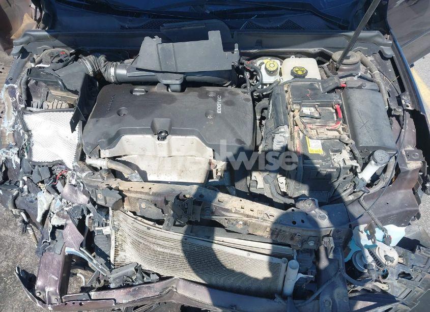 Photo 10 of 2015 Chevrolet Malibu 1LT (VIN 1G11C5SL9FF217819)