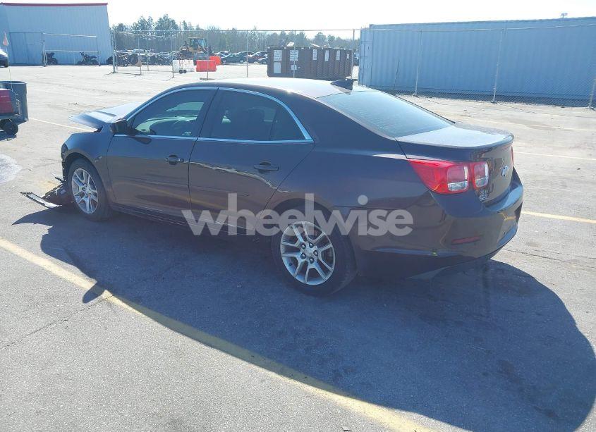 Photo 3 of 2015 Chevrolet Malibu 1LT (VIN 1G11C5SL9FF217819)