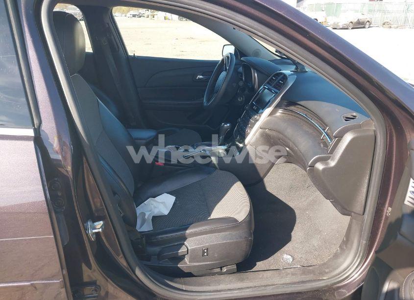Photo 5 of 2015 Chevrolet Malibu 1LT (VIN 1G11C5SL9FF228108)