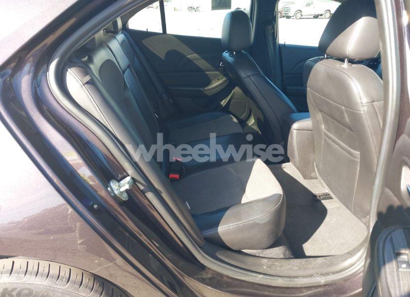 Photo 8 of 2015 Chevrolet Malibu 1LT (VIN 1G11C5SL9FF228108)