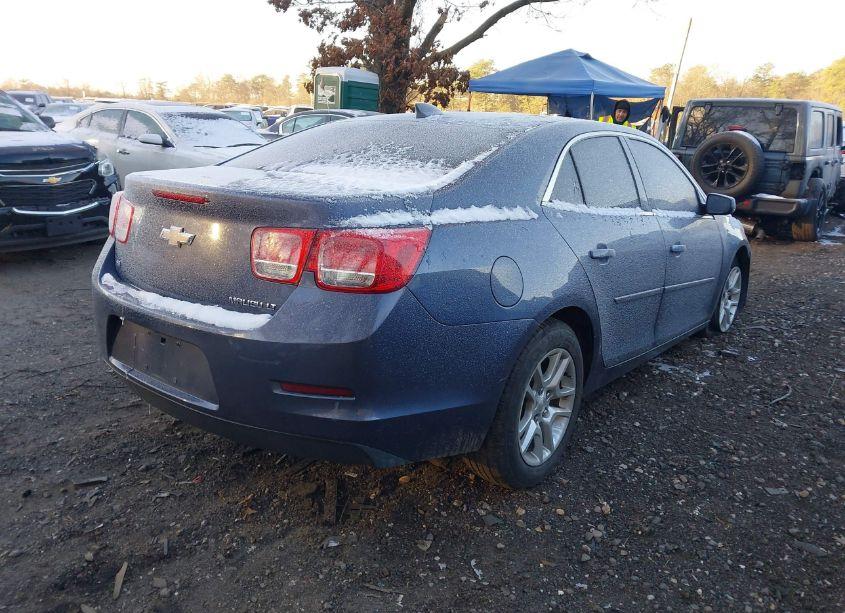Photo 4 of 2015 Chevrolet Malibu 1LT (VIN 1G11C5SL9FF229940)