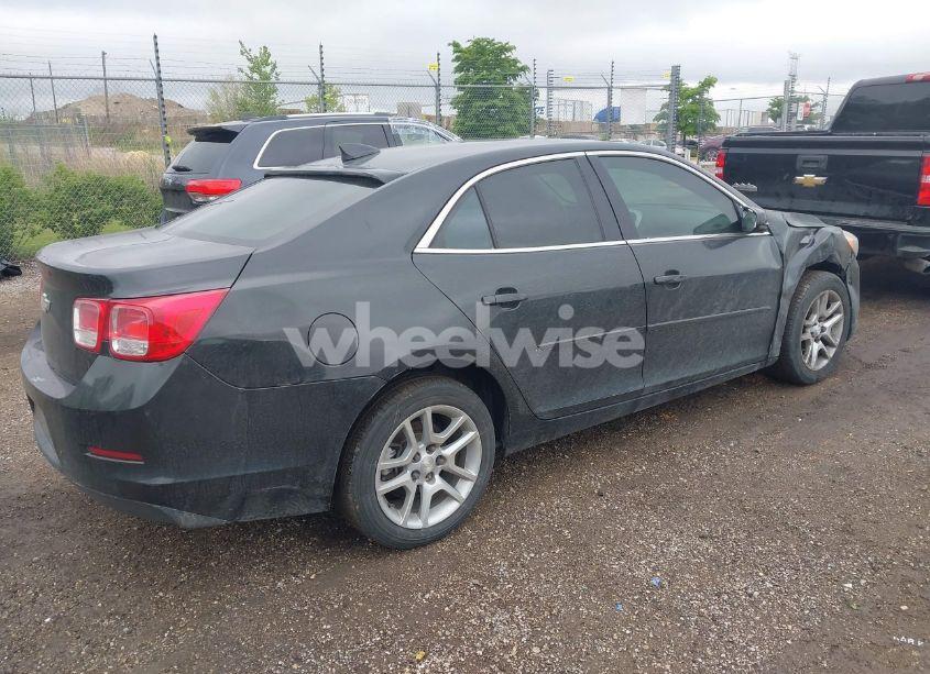 Photo 4 of 2015 Chevrolet Malibu 1LT (VIN 1G11C5SL9FF296344)
