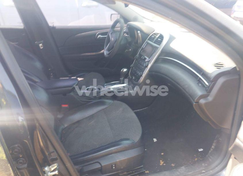 Photo 5 of 2015 Chevrolet Malibu 1LT (VIN 1G11C5SL9FF300165)