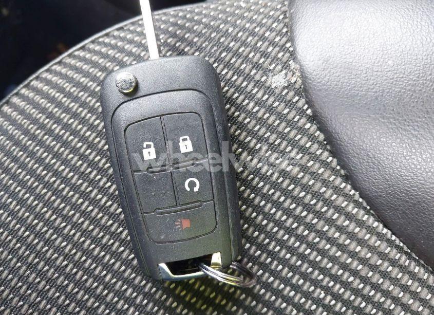 Photo 11 of 2015 Chevrolet Malibu 1LT (VIN 1G11C5SL9FF323381)