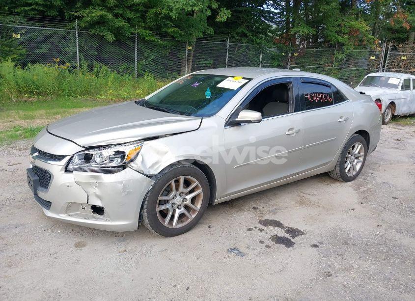 Photo 2 of 2015 Chevrolet Malibu 1LT (VIN 1G11C5SL9FF323381)
