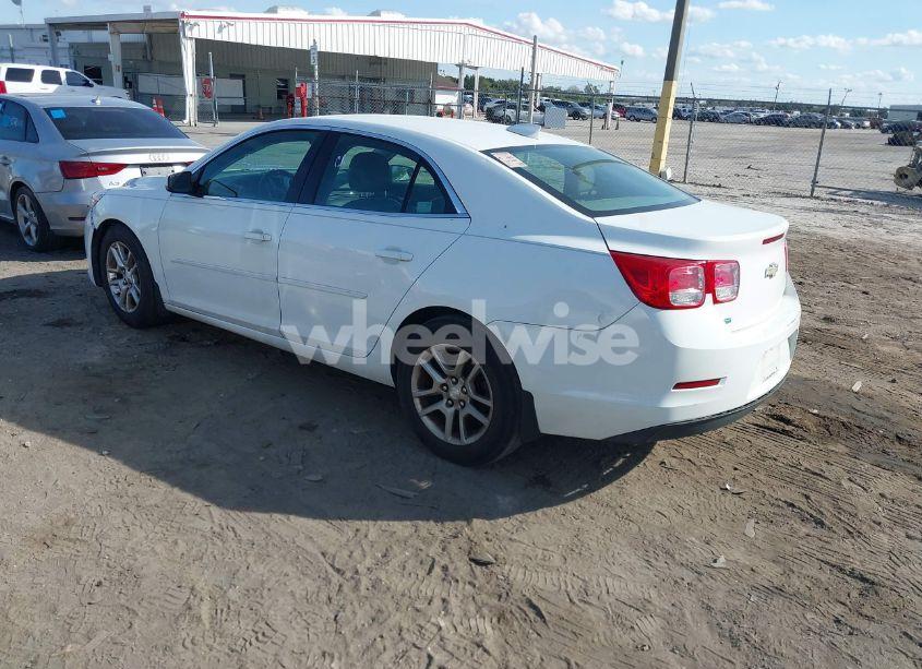 Photo 3 of 2015 Chevrolet Malibu 1LT (VIN 1G11C5SL9FU130644)
