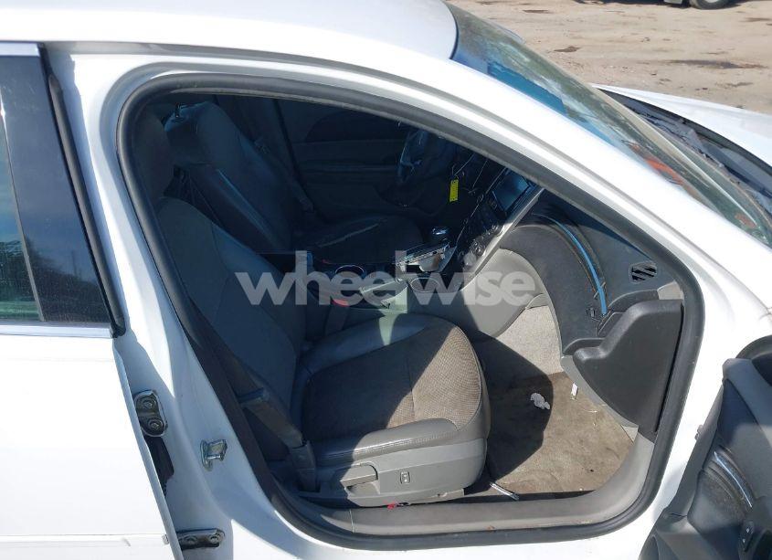 Photo 5 of 2015 Chevrolet Malibu 1LT (VIN 1G11C5SL9FU130644)