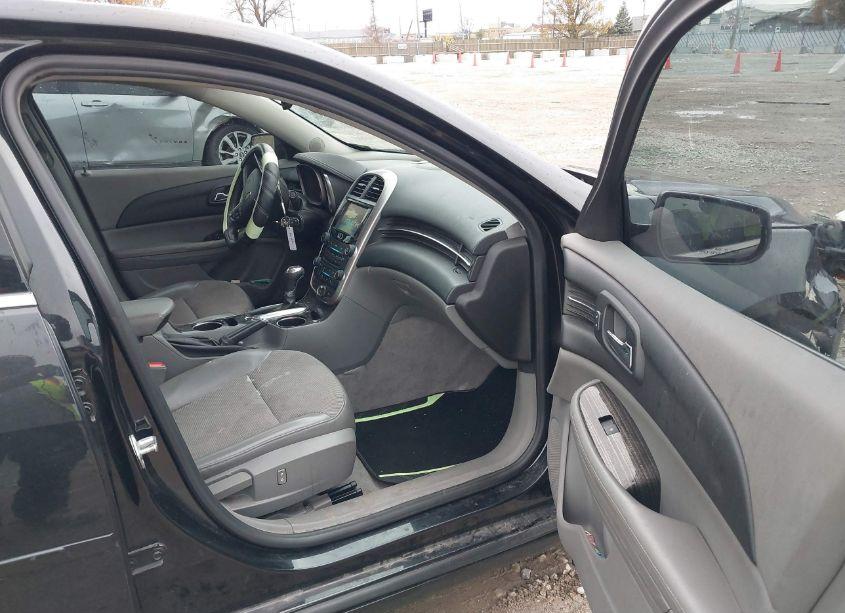 Photo 5 of 2014 Chevrolet Malibu 1LT (VIN 1G11C5SLXEF124337)