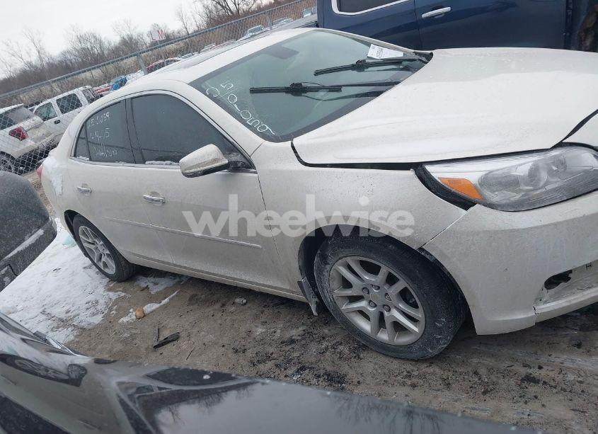 Photo 13 of 2014 Chevrolet Malibu 1LT (VIN 1G11C5SLXEF155247)