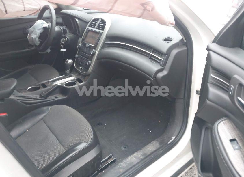 Photo 5 of 2014 Chevrolet Malibu 1LT (VIN 1G11C5SLXEF155247)