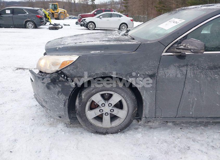 Photo 13 of 2014 Chevrolet Malibu 1LT (VIN 1G11C5SLXEF158715)