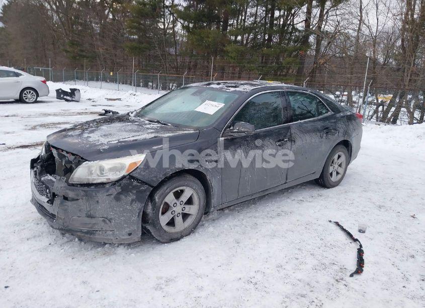 Photo 2 of 2014 Chevrolet Malibu 1LT (VIN 1G11C5SLXEF158715)