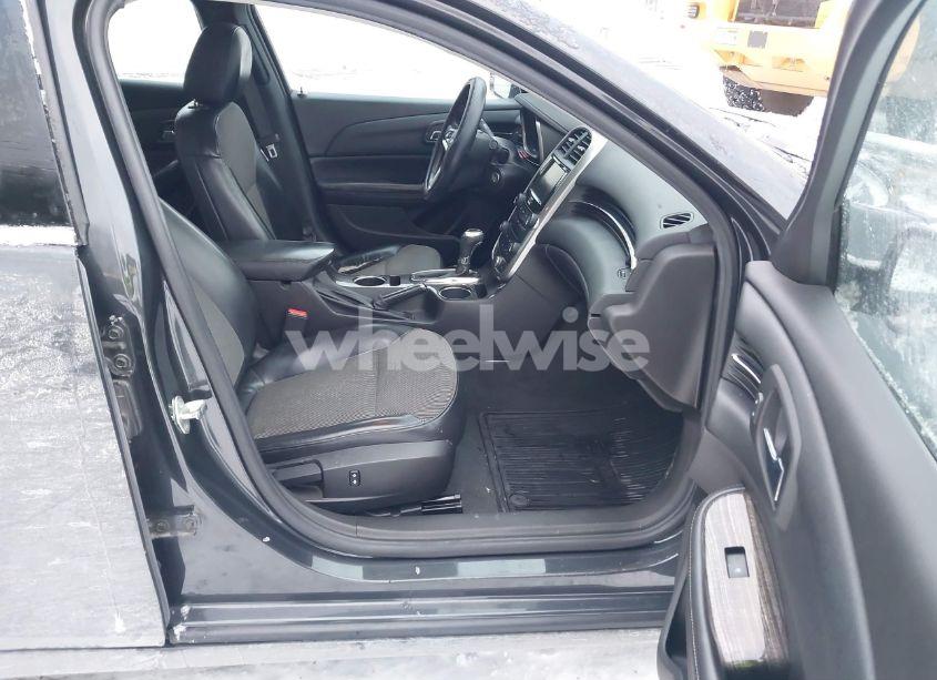Photo 5 of 2014 Chevrolet Malibu 1LT (VIN 1G11C5SLXEF158715)