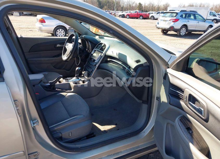 Photo 5 of 2014 Chevrolet Malibu 1LT (VIN 1G11C5SLXEF171416)