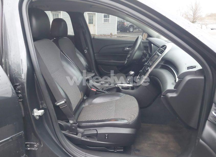 Photo 5 of 2014 Chevrolet Malibu 1LT (VIN 1G11C5SLXEF189978)