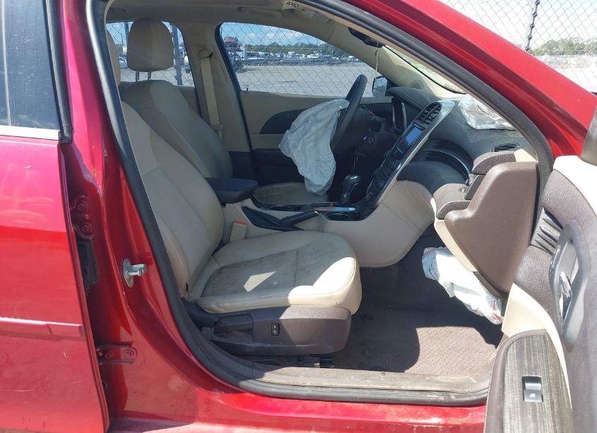 Photo 5 of 2014 Chevrolet Malibu 1LT (VIN 1G11C5SLXEF257731)