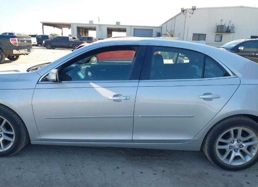 Photo 13 of 2014 Chevrolet Malibu 1LT (VIN 1G11C5SLXEF264517)