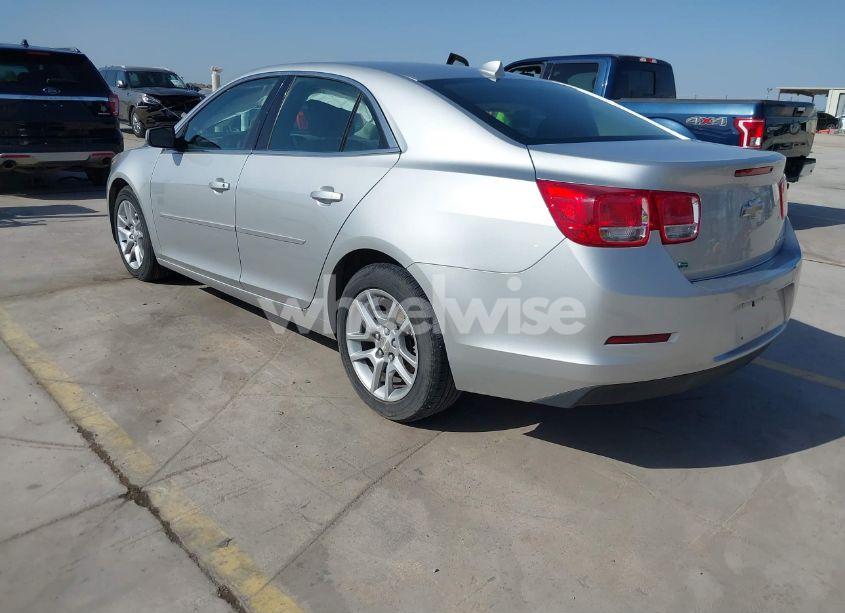 Photo 3 of 2014 Chevrolet Malibu 1LT (VIN 1G11C5SLXEU147502)