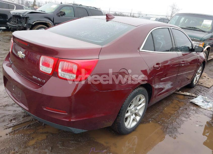 Photo 4 of 2015 Chevrolet Malibu 1LT (VIN 1G11C5SLXFF107622)