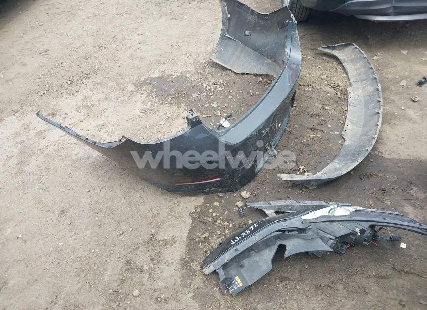 Photo 12 of 2015 Chevrolet Malibu 1LT (VIN 1G11C5SLXFF115090)