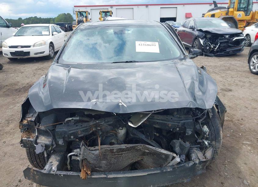 Photo 13 of 2015 Chevrolet Malibu 1LT (VIN 1G11C5SLXFF115090)