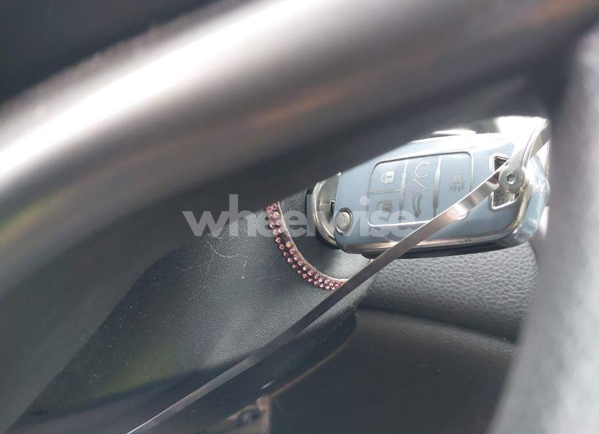 Photo 11 of 2015 Chevrolet Malibu 1LT (VIN 1G11C5SLXFF115140)