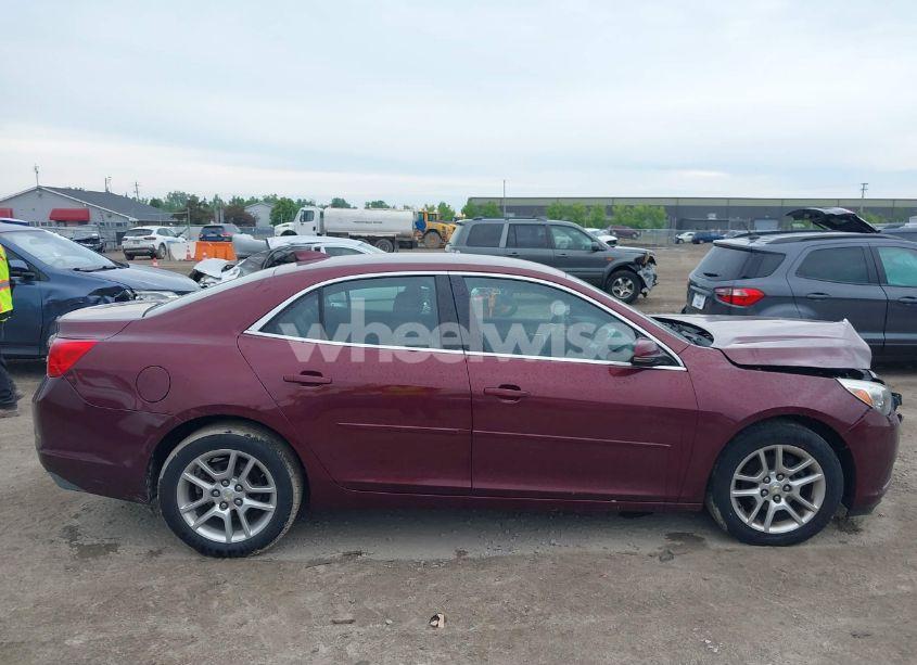 Photo 13 of 2015 Chevrolet Malibu 1LT (VIN 1G11C5SLXFF115140)