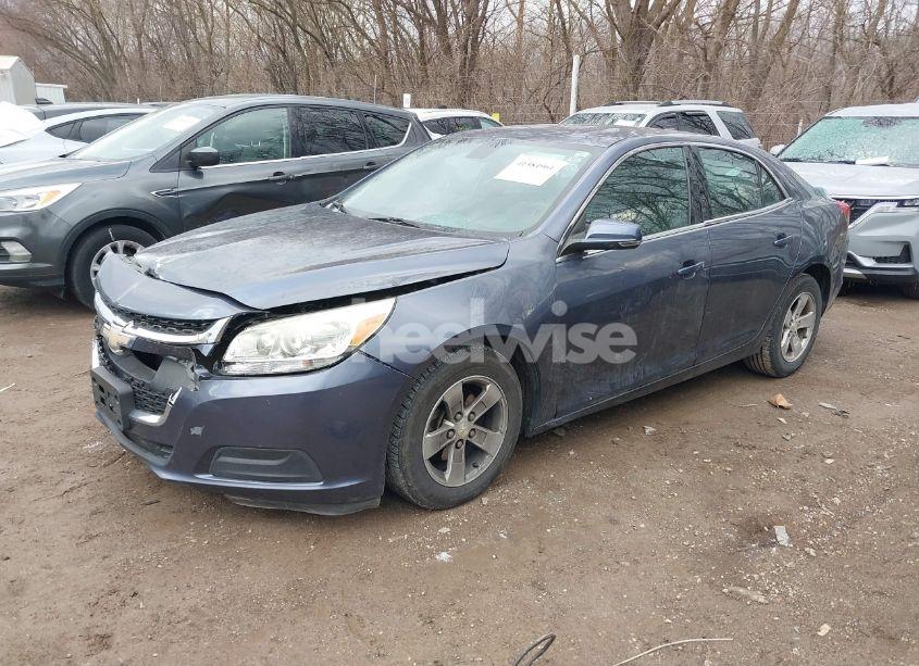 Photo 2 of 2015 Chevrolet Malibu 1LT (VIN 1G11C5SLXFF152639)